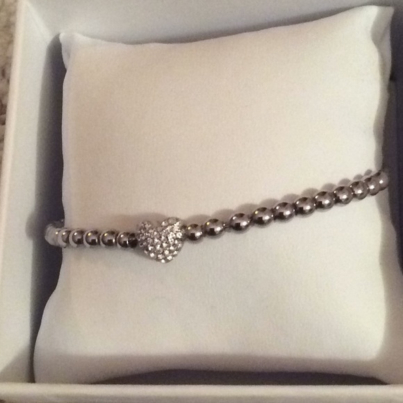 Michael Kors pave heart bracelet - Picture 1 of 5